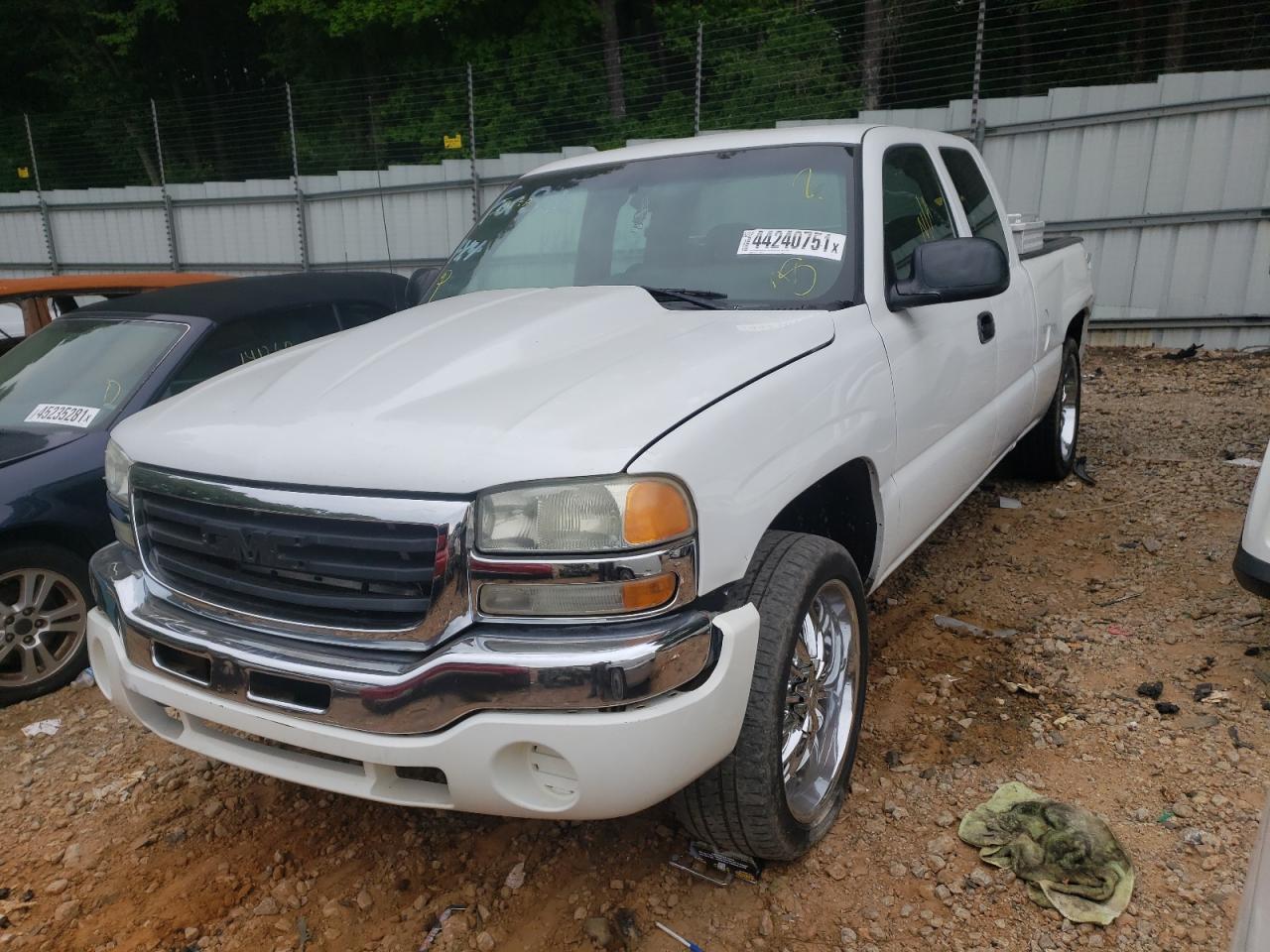 Photo 2 from auction – 2004 GMC NEW SIERRA with VIN 1GTEK19V04Z107488