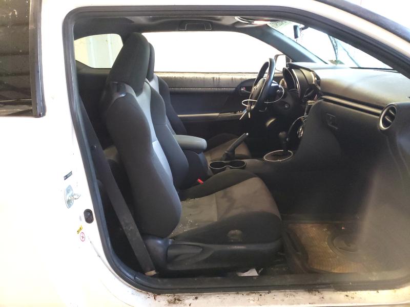 Photo 5 from auction – 2014 SCION TC with VIN JTKJF5C77E3082879