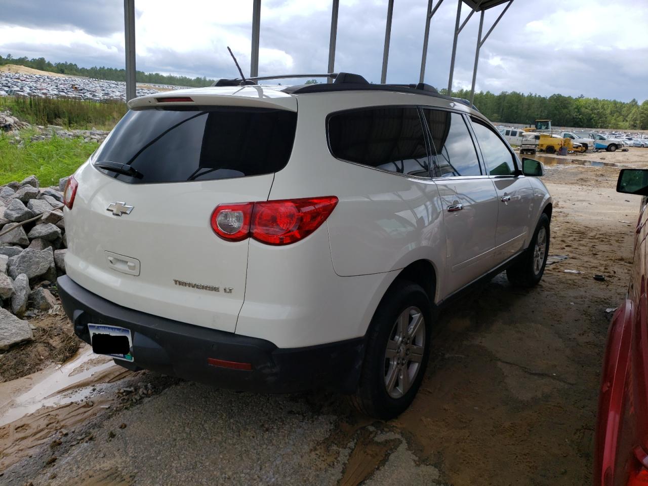 Photo 4 from auction – 2012 CHEVROLET TRAVERSE L with VIN 1GNKRGED0CJ250640