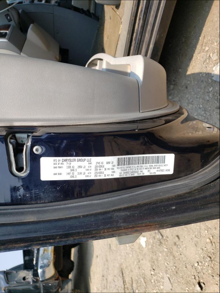 Photo 10 from auction – 2010 CHRYSLER TOWN & COU with VIN 2A4RR5D1XAR392032