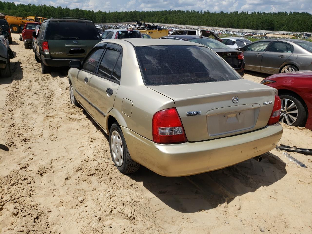 Photo 3 from auction – 2001 MAZDA PROTEGE DX with VIN JM1BJ222410410544