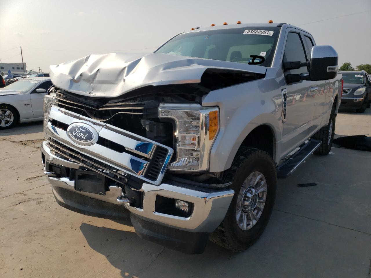 Photo 2 from auction – 2017 FORD F250 SUPER with VIN 1FT7X2B65HED92219