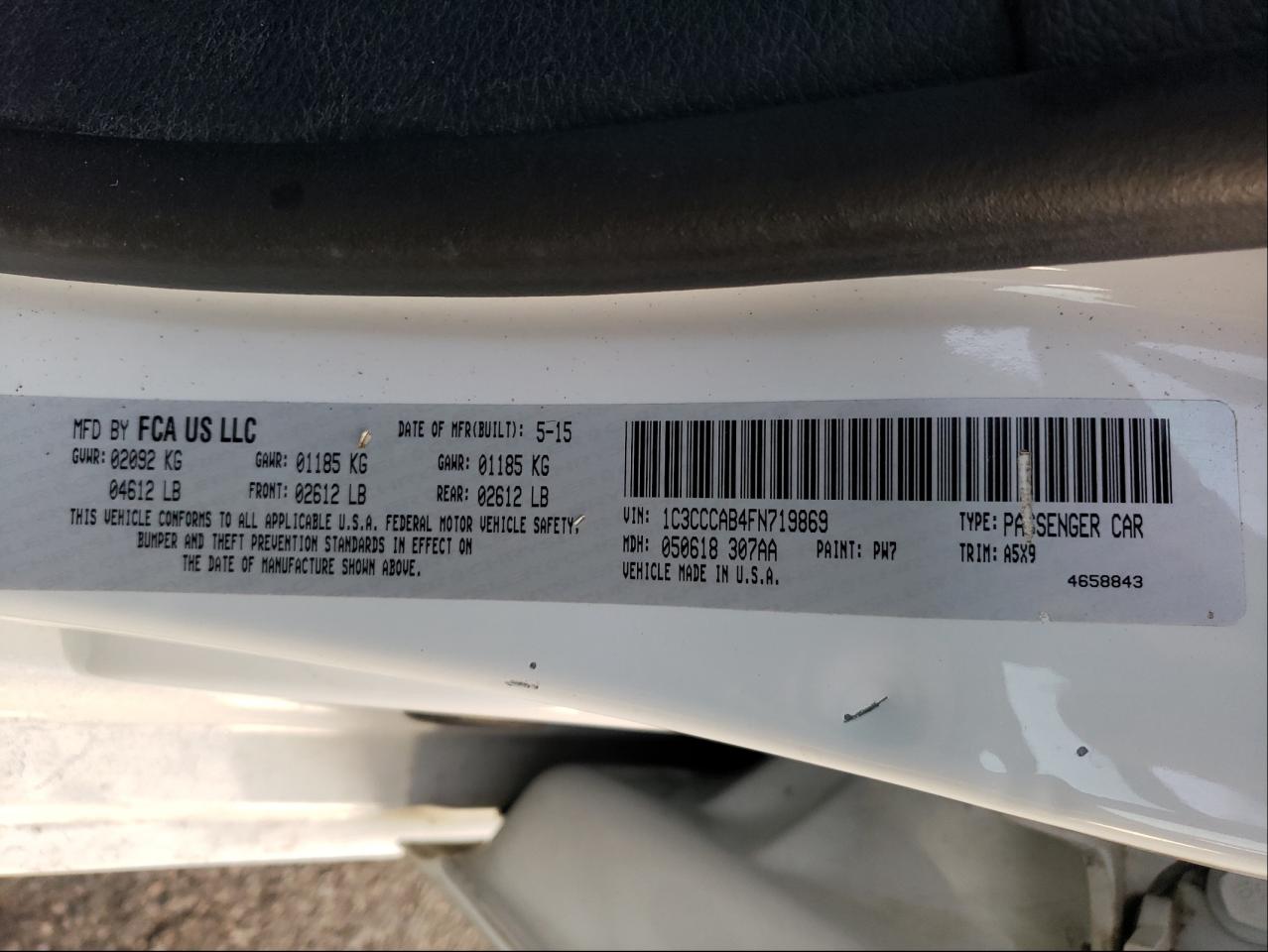 Photo 10 from auction – 2015 CHRYSLER 200 LIMITE with VIN 1C3CCCAB4FN719869