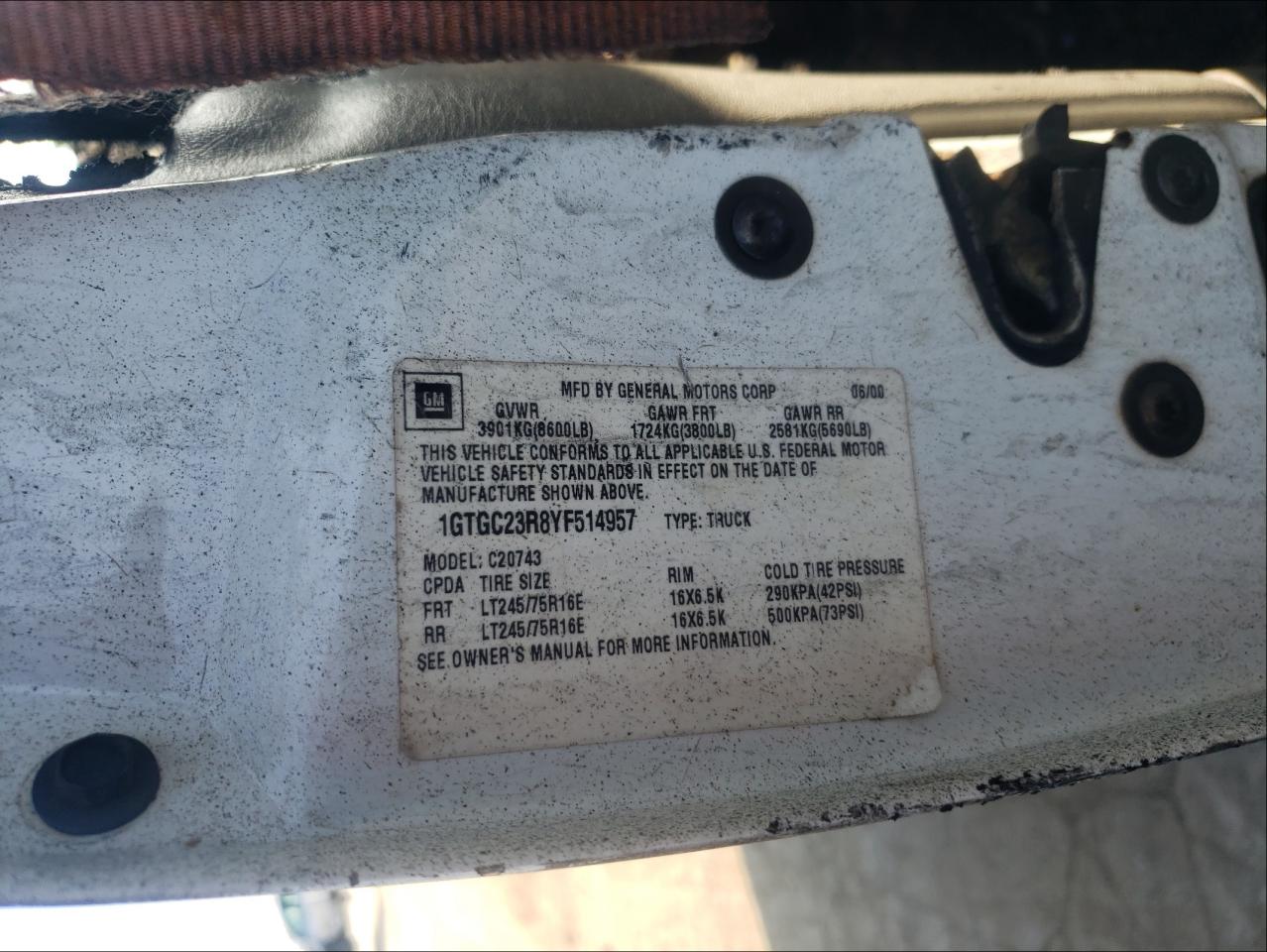 Photo 10 from auction – 2000 GMC SIERRA C25 with VIN 1GTGC23R8YF514957