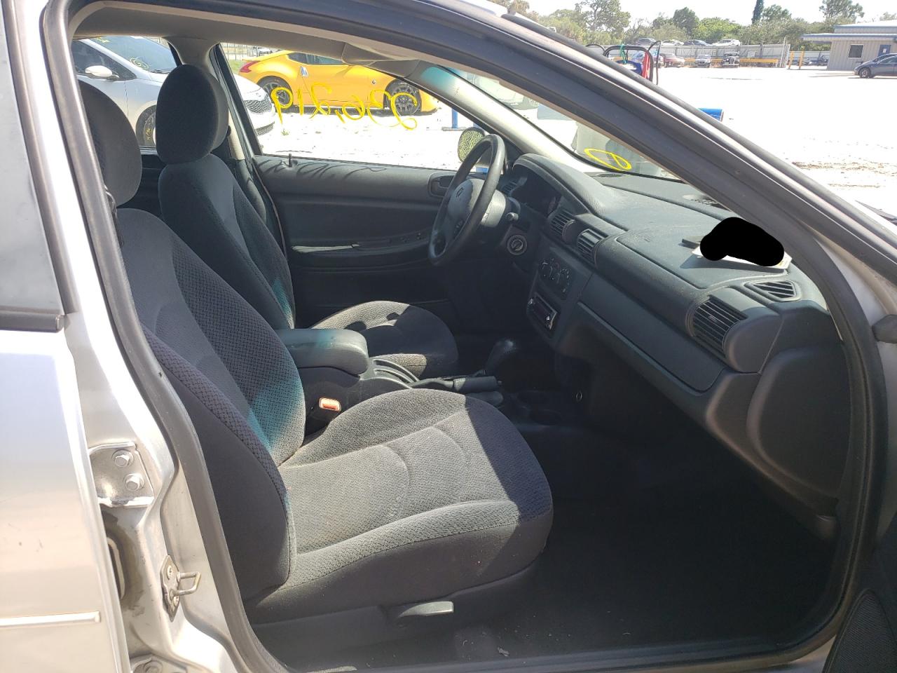 Photo 20 from auction – 2004 DODGE STRATUS SE with VIN 1B3EL36X94N112700