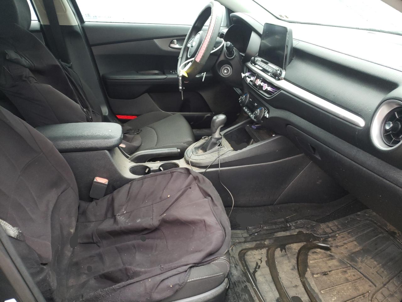 Photo 5 from auction – 2019 KIA FORTE FE with VIN 3KPF24AD3KE079803