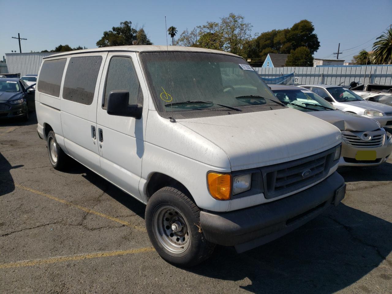 FORD ECONOLINE 2003 with VIN 1FMRE11W33HA99934 - Photo from auction