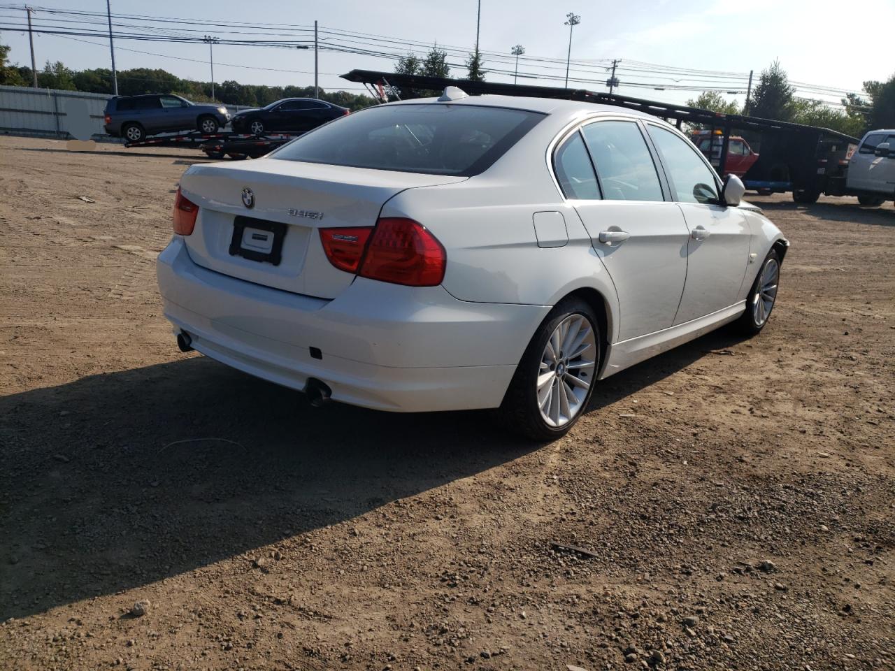Photo 4 from auction – 2011 BMW 335 XI with VIN WBAPL5G50BNN23509