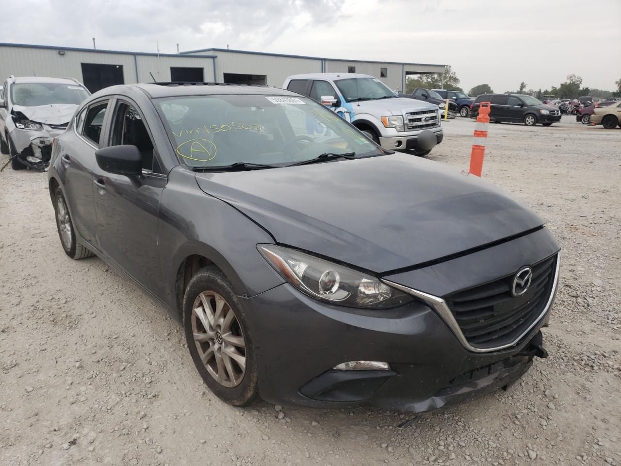 MAZDA 3 TOURING 2014 with VIN JM1BM1L78E1150502 - Photo from auction