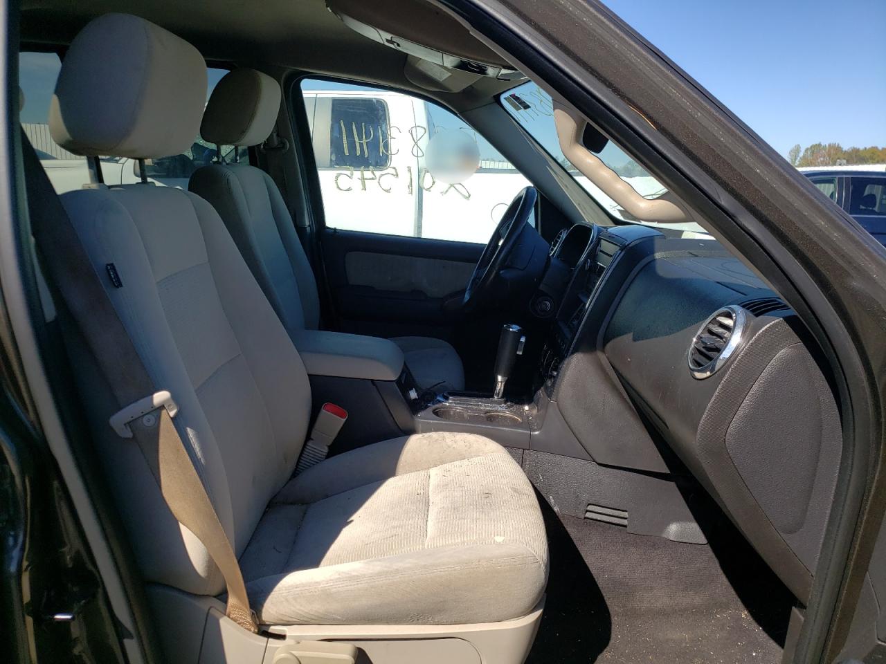 Zdjęcie 5 z aukcji – 2008 FORD EXPLORER X z VIN 1FMEU73E98UB28330