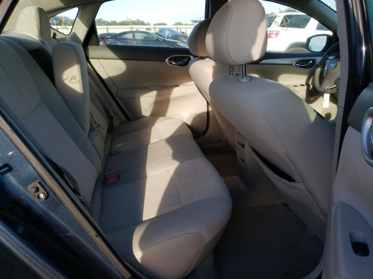 Photo 6 from auction – 2014 NISSAN SENTRA S with VIN 3N1AB7AP2EL683027