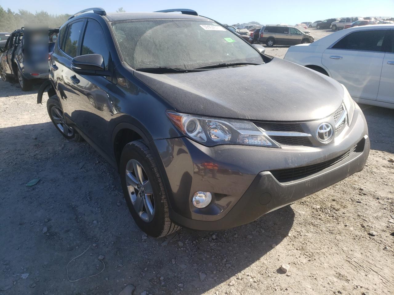TOYOTA RAV4 XLE 2015 with VIN 2T3WFREV1FW173158 - Photo from auction