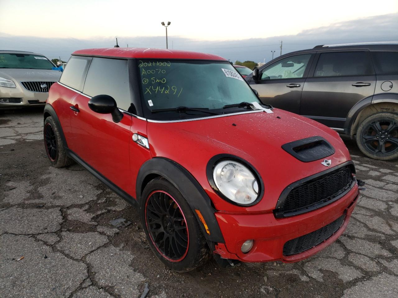 MINI COOPER S 2010 with VIN WMWMF7C50ATX44291 - Photo from auction