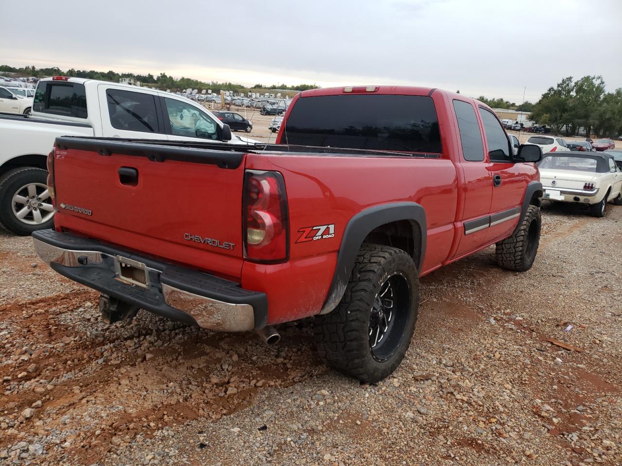 Photo 4 from auction – 2004 CHEVROLET SILVERADO with VIN 2GCEK19TX41227404