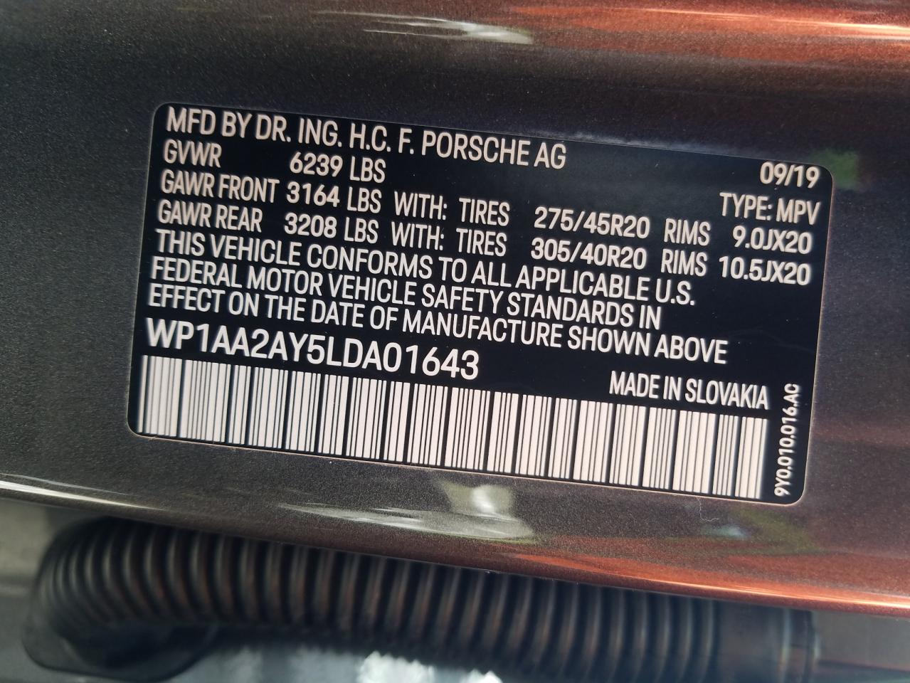 Photo 10 from auction – 2020 PORSCHE CAYENNE with VIN WP1AA2AY5LDA01643