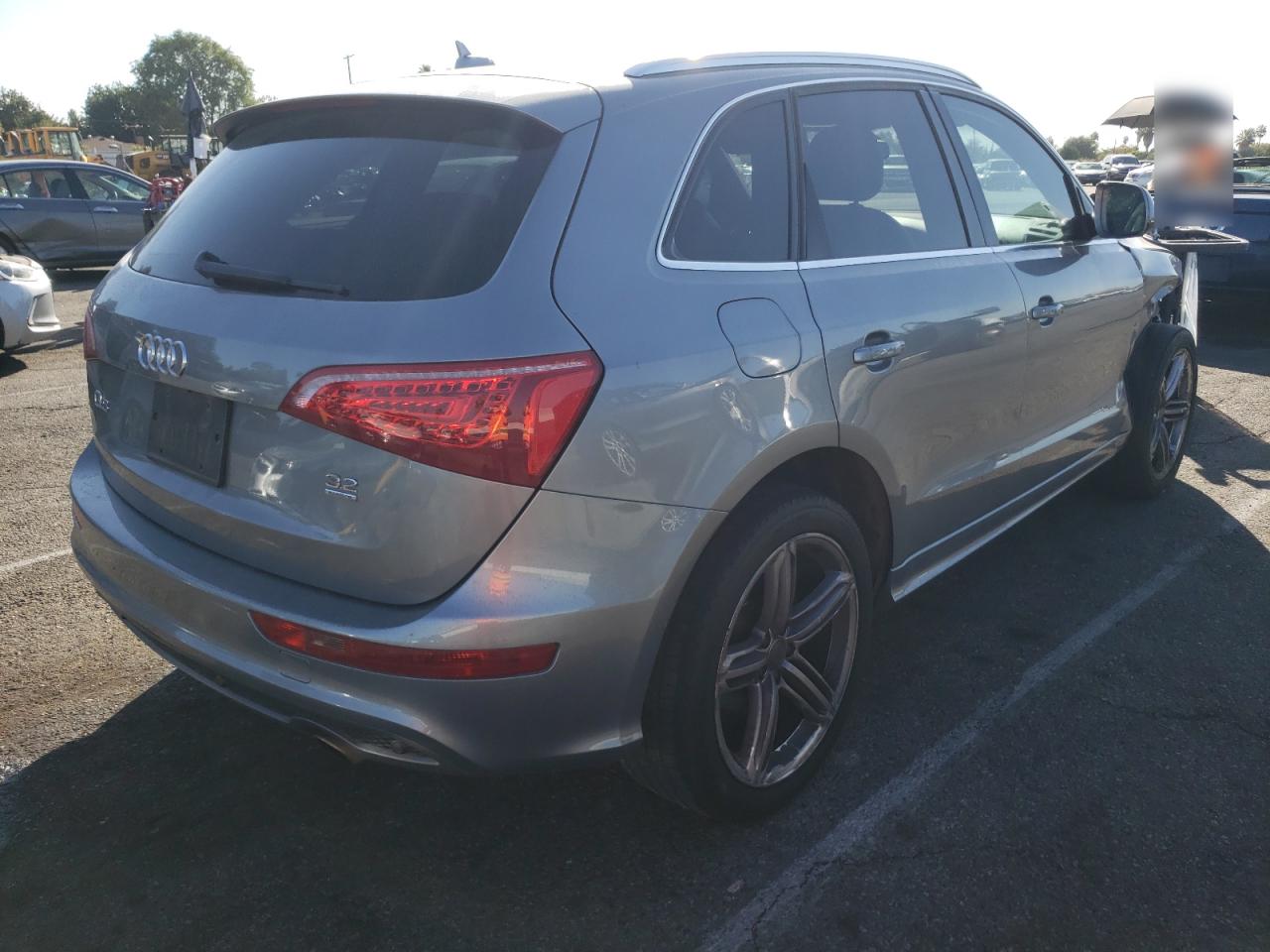 Photo 4 from auction – 2010 AUDI Q5 PREMIUM with VIN WA1MKAFP0AA104693
