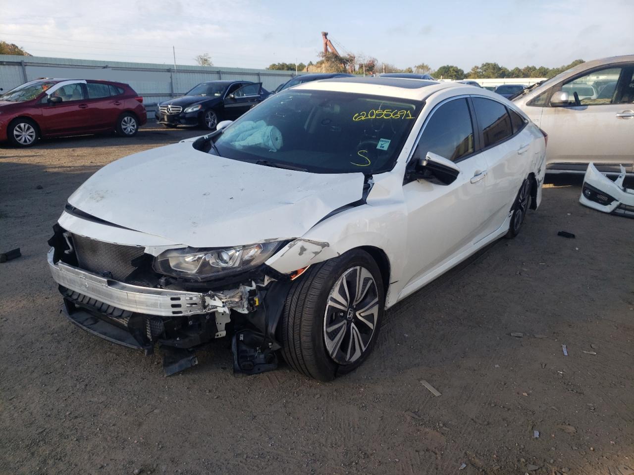Photo 2 from auction – 2017 HONDA CIVIC EX with VIN 19XFC1F38HE207277