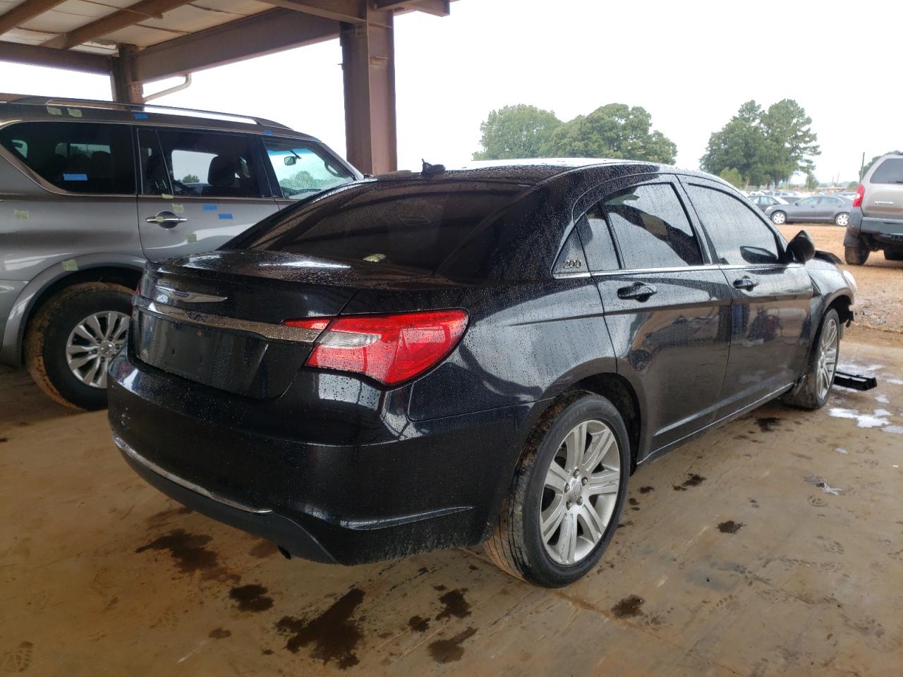 Photo 4 from auction – 2012 CHRYSLER 200 TOURIN with VIN 1C3CCBBB4CN241554