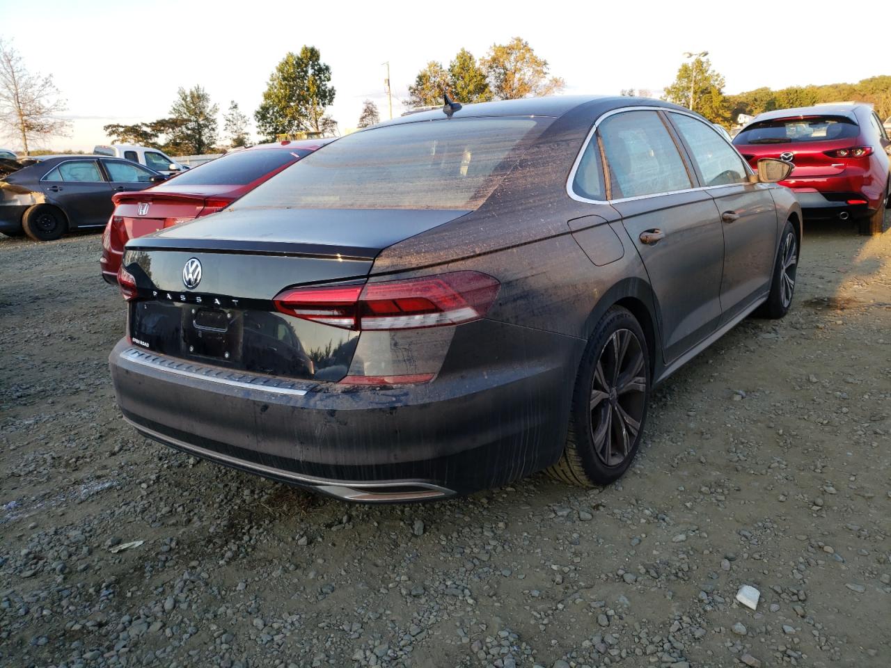 Photo 4 from auction – 2021 VOLKSWAGEN PASSAT SE with VIN 1VWSA7A39MC007666
