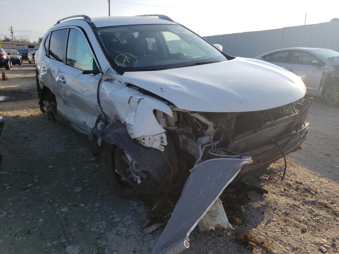 NISSAN ROGUE S 2016 with VIN KNMAT2MT1GP651344 - Photo from auction