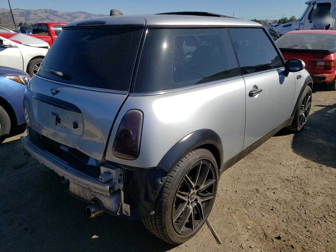 Photo 4 from auction – 2005 MINI COOPER with VIN WMWRC33595TK62139