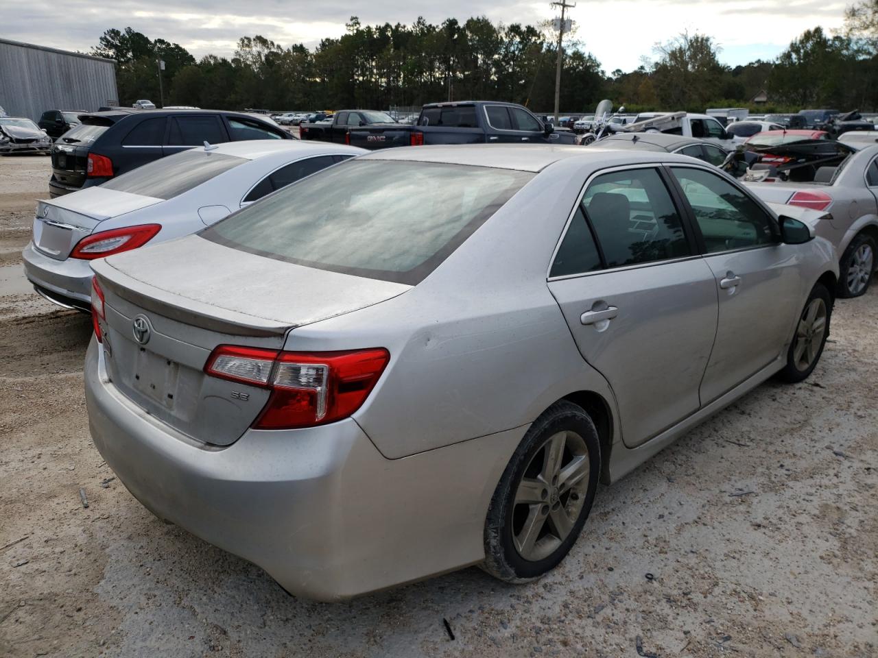 Photo 4 from auction – 2014 TOYOTA CAMRY L with VIN 4T1BF1FK2EU811705