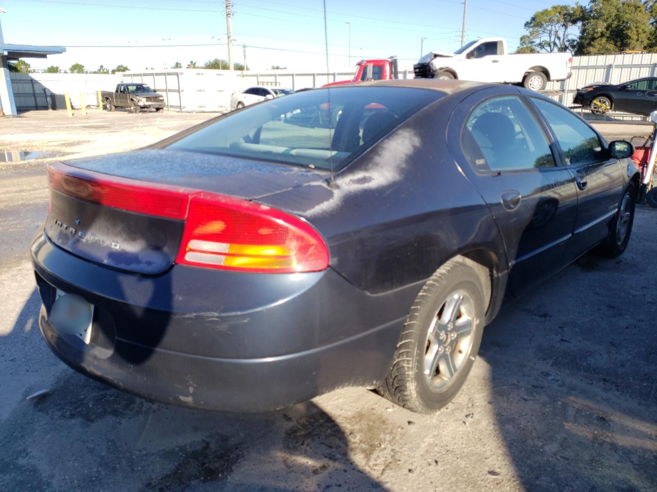 Photo 4 from auction – 2001 DODGE INTREPID S with VIN 2B3HD46R41H606002