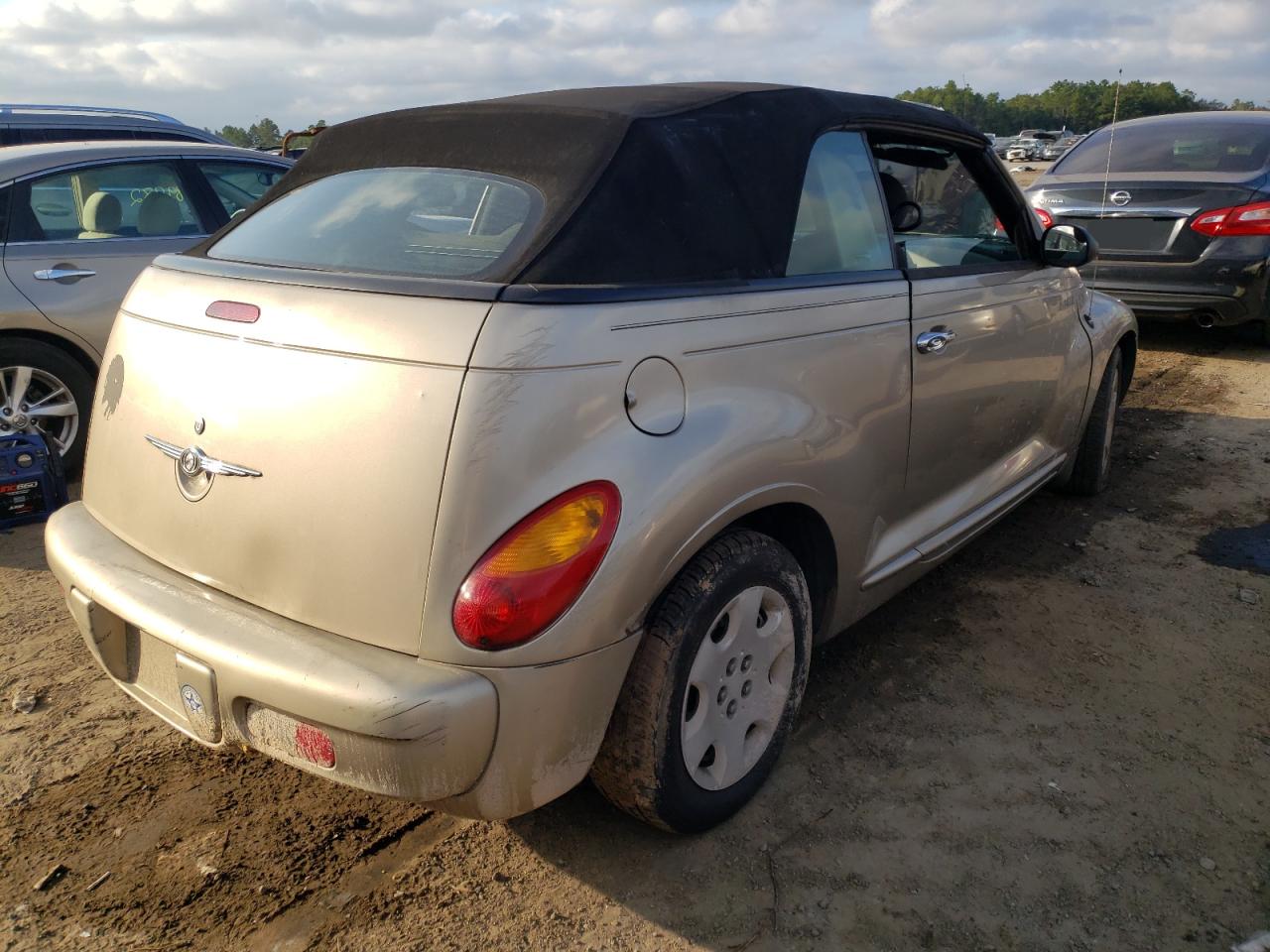 Photo 4 from auction – 2005 CHRYSLER PT CRUISER with VIN 3C3EY45X15T338923