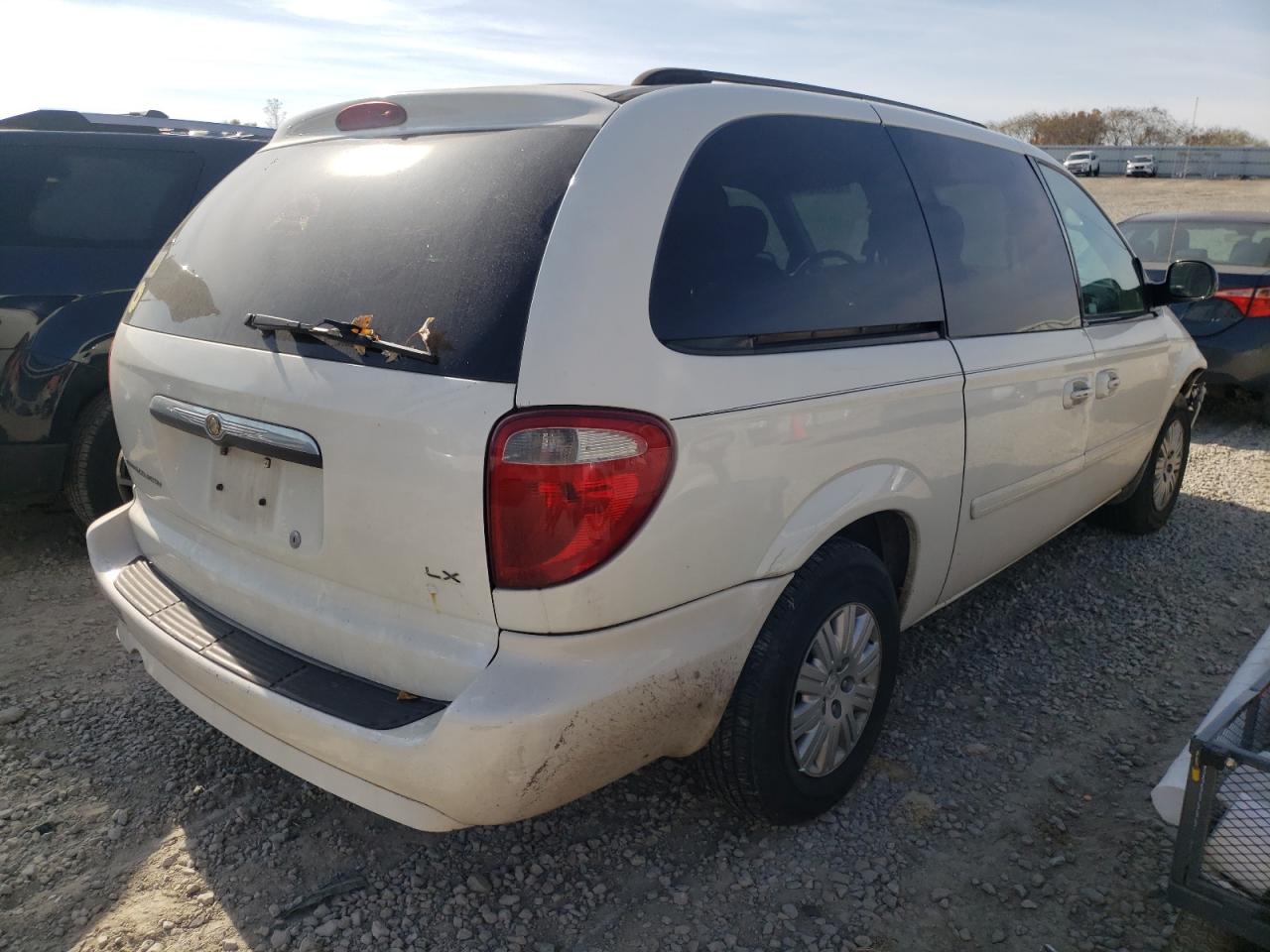 Photo 4 from auction – 2007 CHRYSLER TOWN & COU with VIN 2A4GP44R97R190885