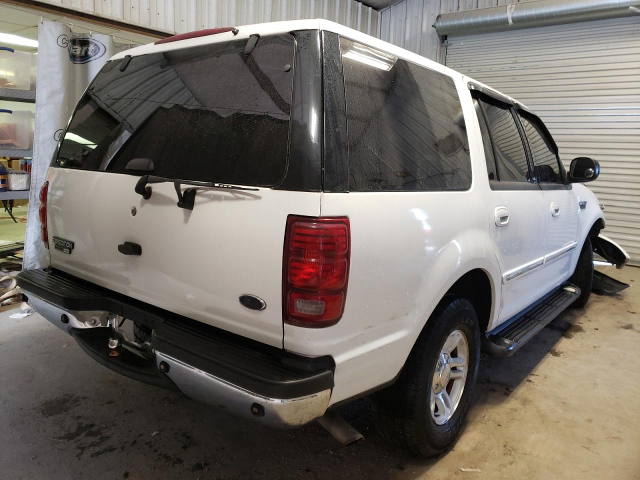 Photo 4 from auction – 2001 FORD EXPEDITION with VIN 1FMEU15L31LA39907
