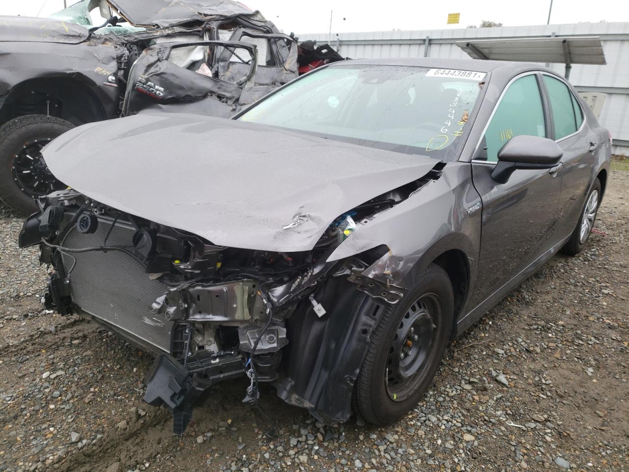 Photo 2 from auction – 2020 TOYOTA CAMRY LE with VIN 4T1C31AK9LU521950