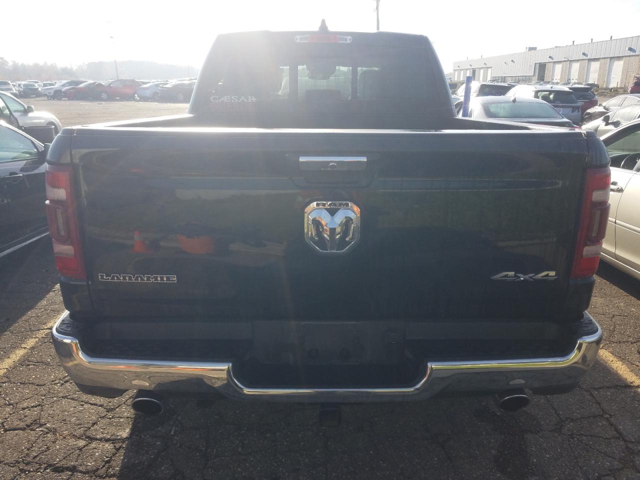 صورة رقم 6 من المزاد - 2021 RAM 1500 LARAM مع VIN 1C6SRFJTXMN800640