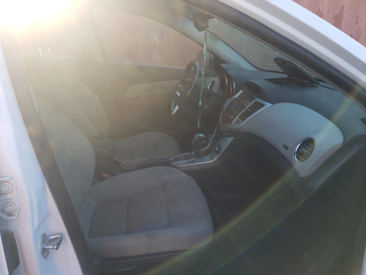 Photo 5 from auction – 2012 CHEVROLET CRUZE with VIN 1G1PF5SC6C7165251