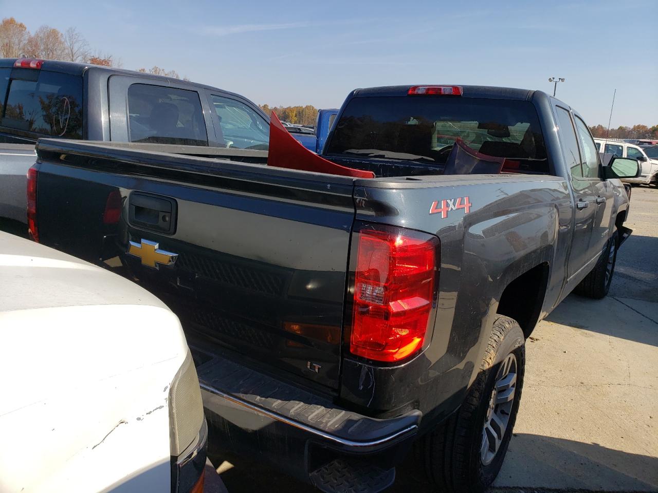 Photo 4 from auction – 2018 CHEVROLET SILVERADO with VIN 2GCVKREC5J1110376