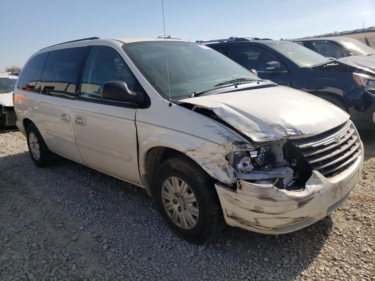 CHRYSLER TOWN & COU 2007 with VIN 2A4GP44R97R190885 - Photo from auction
