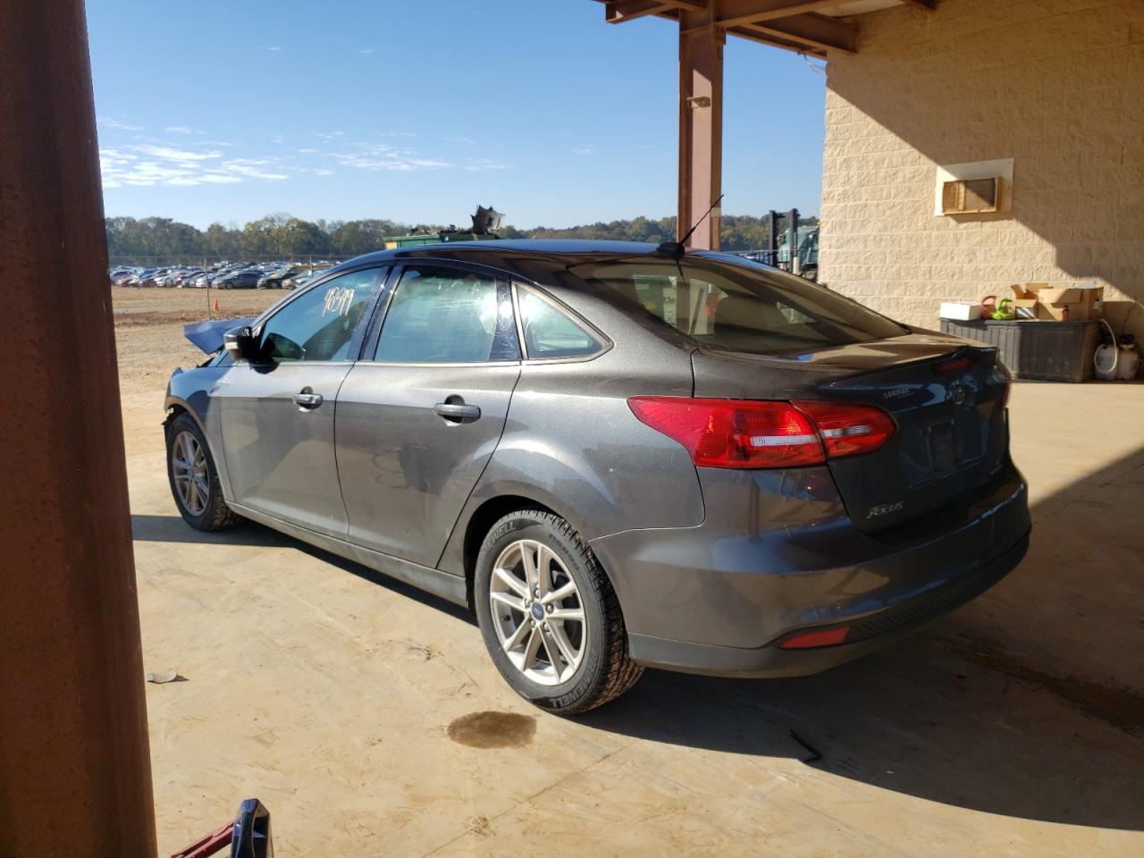 Photo 3 from auction – 2016 FORD FOCUS SE with VIN 1FADP3F22GL370145