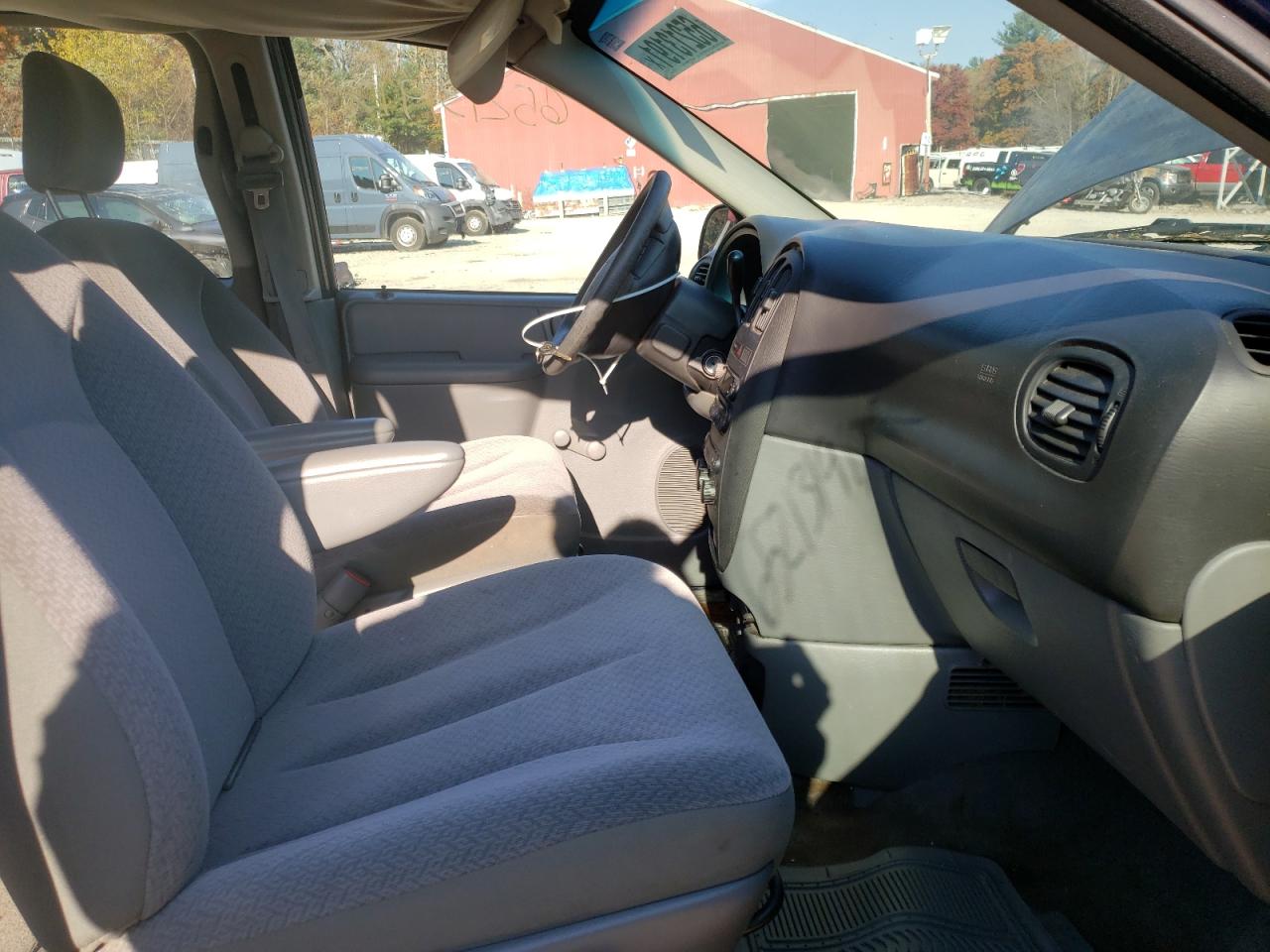 Photo 5 from auction – 2006 DODGE GRAND CARA with VIN 1D4GP24R96B510586