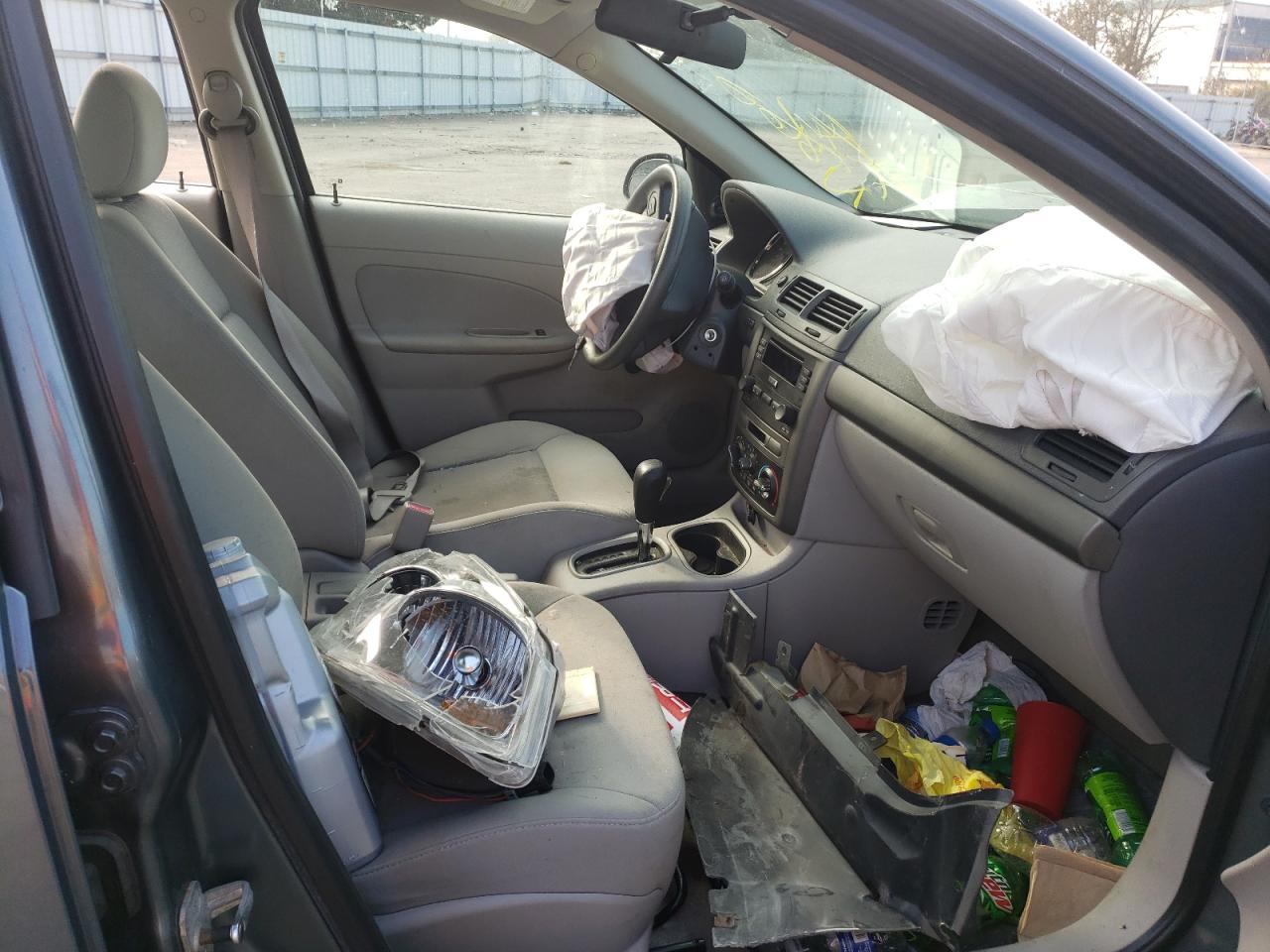 Photo 5 from auction – 2005 CHEVROLET COBALT with VIN 1G1AK52F857657665