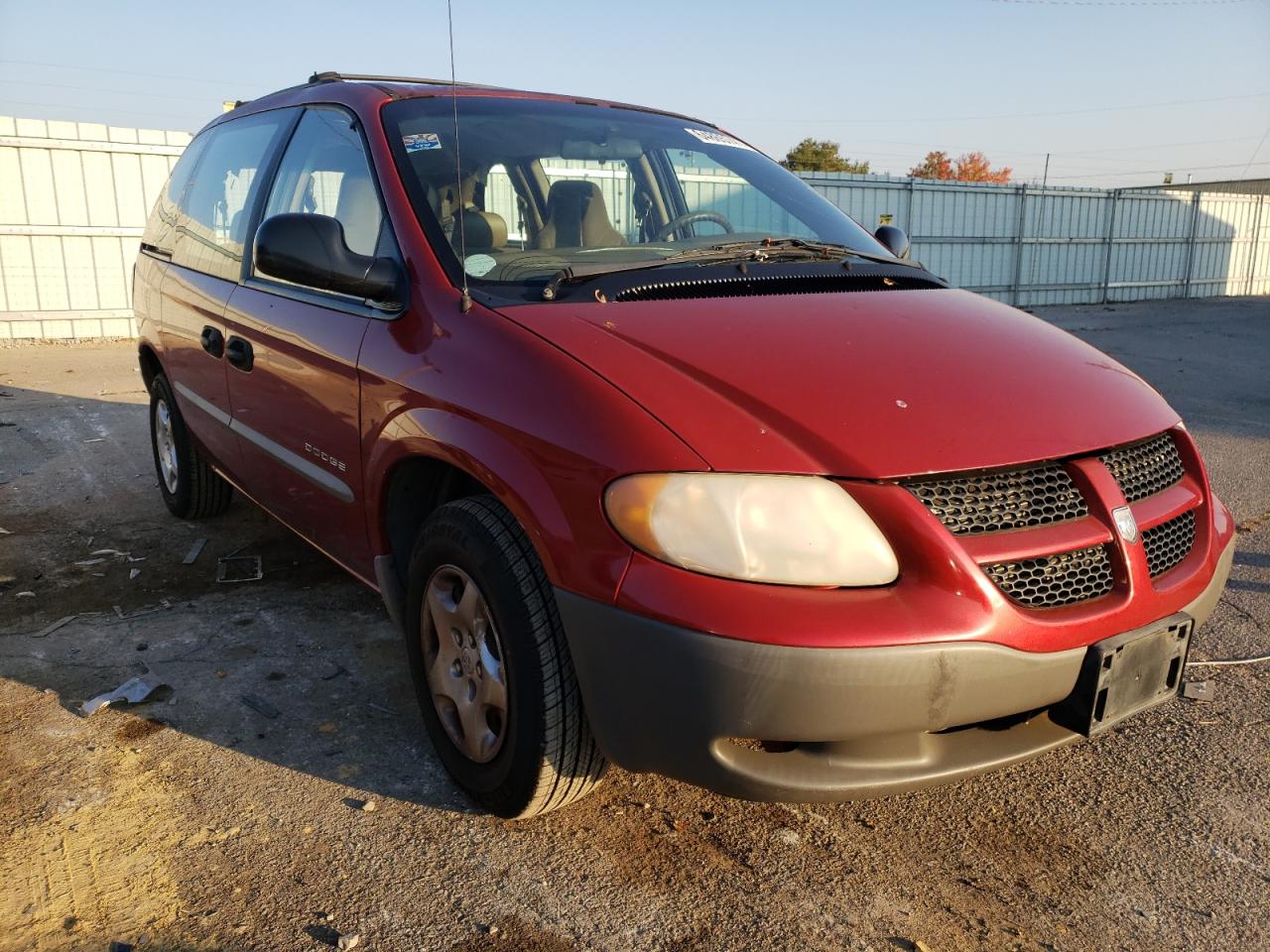 DODGE CARAVAN SE 2001 with VIN 1B4GP25381B161109 - Photo from auction
