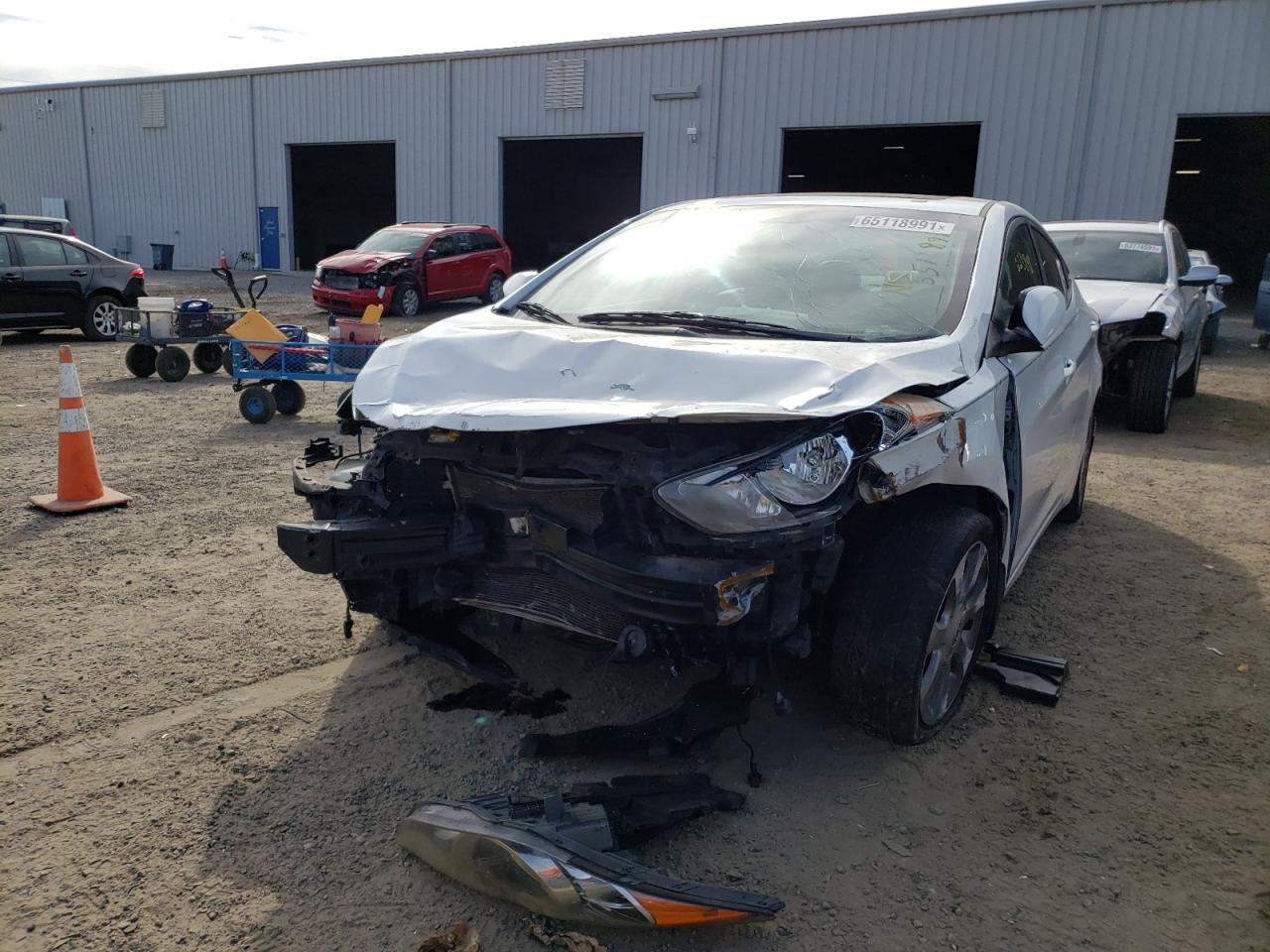 Photo 2 from auction – 2012 HYUNDAI ELANTRA GL with VIN 5NPDH4AEXCH106443