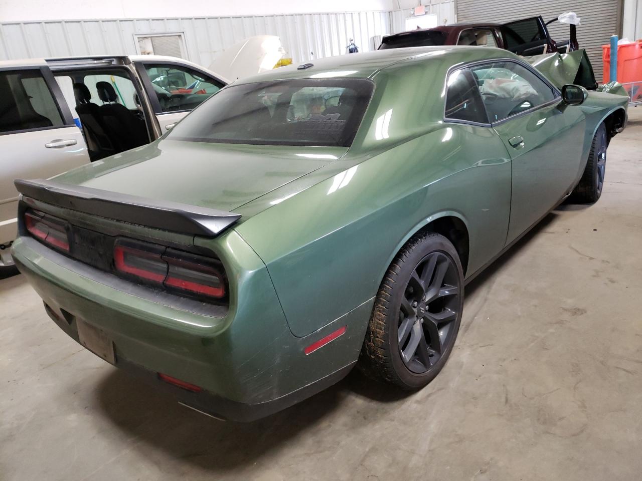 Photo 4 from auction – 2021 DODGE CHALLENGER with VIN 2C3CDZAG5MH552097
