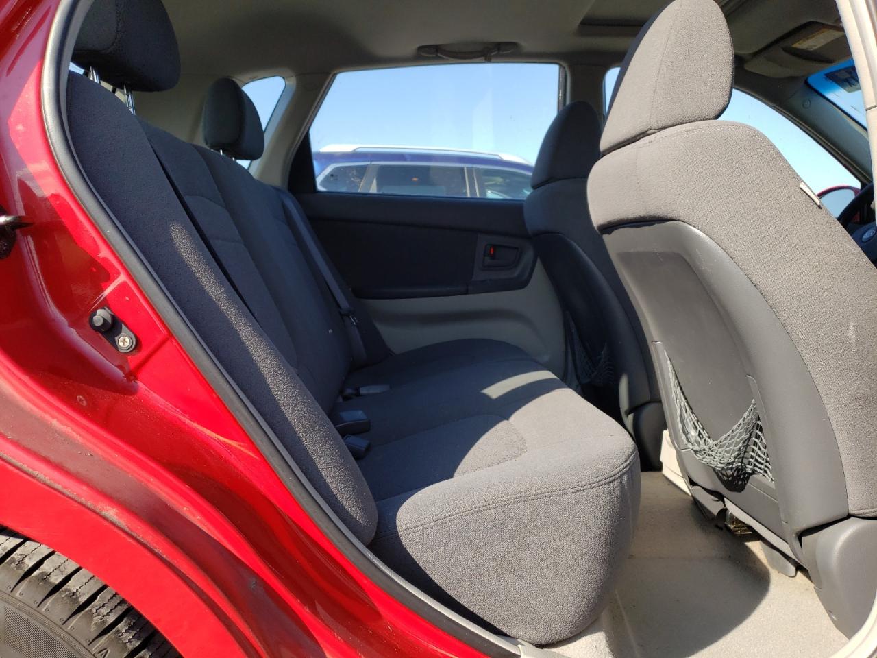 Photo 6 from auction – 2005 KIA SPECTRA5 with VIN KNAFE161255133870