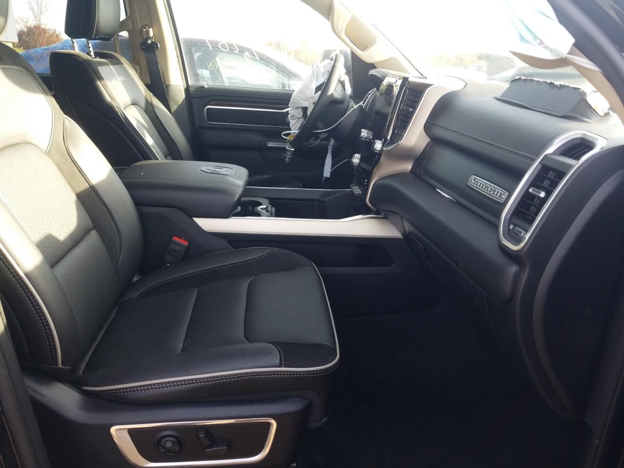 Photo 5 from auction – 2021 RAM 1500 LARAM with VIN 1C6SRFJTXMN800640