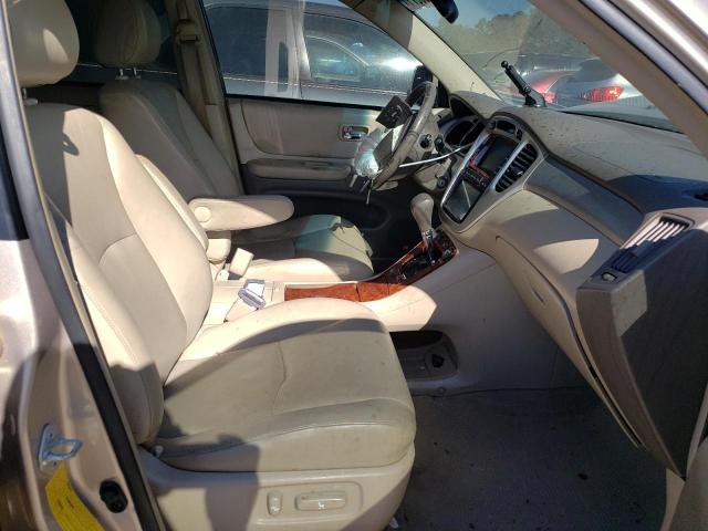 Photo 5 from auction – 2005 TOYOTA HIGHLANDER with VIN JTEEP21AX50071309