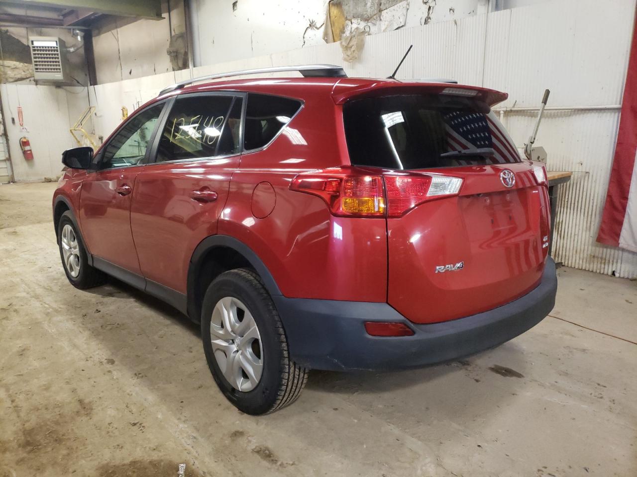 Фото 3 с аукциона – 2014 TOYOTA RAV4 LE с VIN 2T3BFREV2EW173246