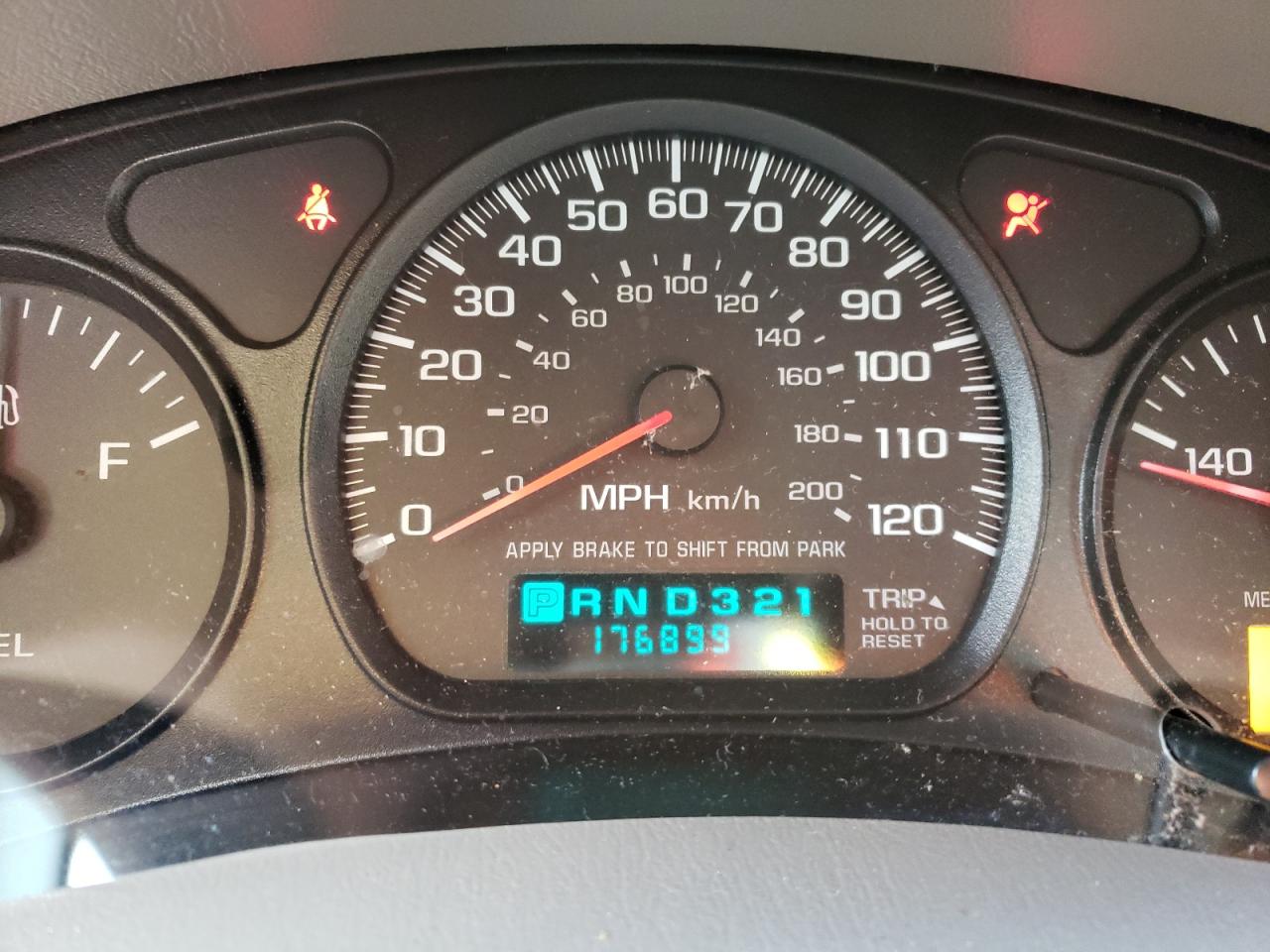 Photo 8 from auction – 2004 CHEVROLET IMPALA with VIN 2G1WF52E049121842