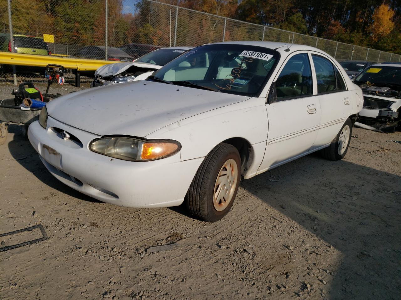Photo 2 from auction – 2002 FORD ESCORT with VIN 3FAFP13P62R105378