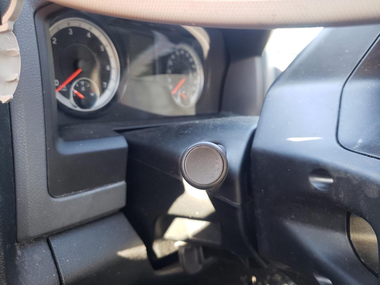 Photo 8 from auction – 2018 RAM 1500 ST with VIN 1C6RR7FT8JS198668