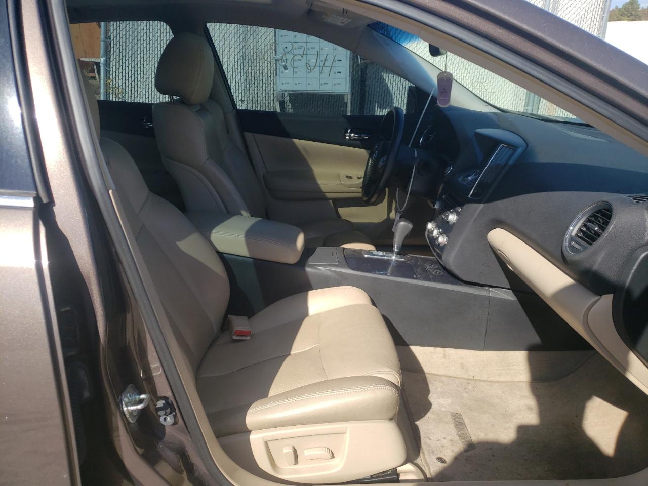 Photo 5 from auction – 2014 NISSAN MAXIMA S with VIN 1N4AA5AP3EC477284