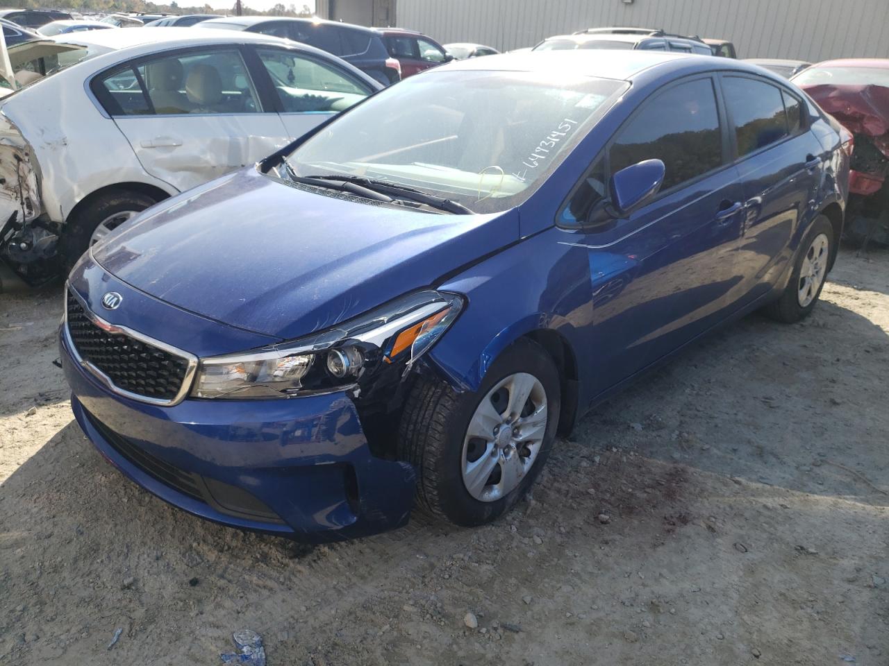 Photo 2 from auction – 2018 KIA FORTE LX with VIN 3KPFK4A7XJE254976